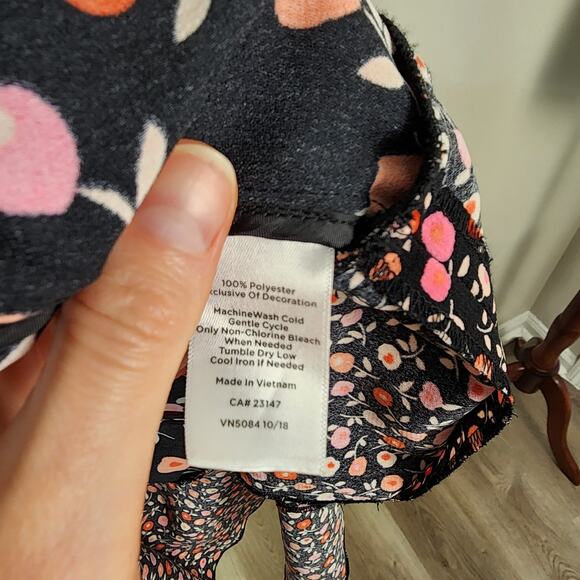 TALBOTS | Floral Shift Dress Size 12 Black Red Pink Midi Flounce Ruffle Modest - Picture 9 of 9